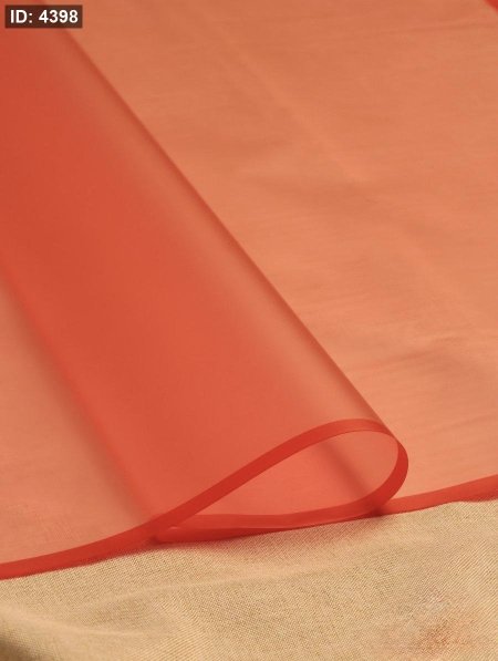 ورق تغليف لون احمر للهدايا ❤️