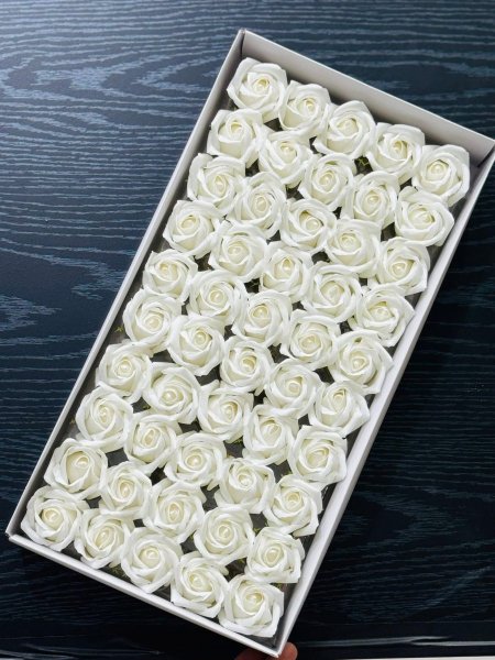 ورد صابوني معطر لون ابيض