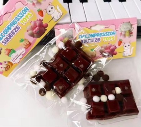 سكوشي شكل شوكولاتة